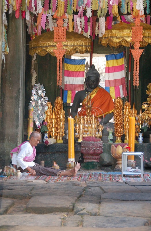 Monk at Banteay Kdei