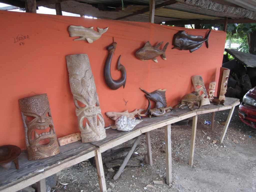 Wood Carving Stall along Vuna Road