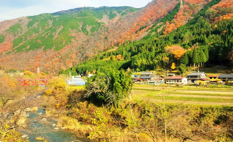 Train ride from Nagoya to Takayama